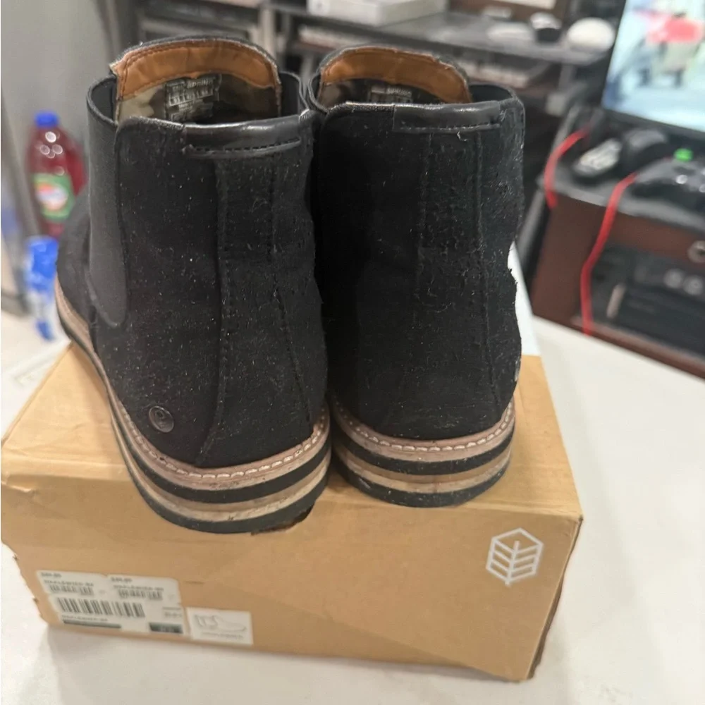 Call It Spring Men's Haalewien-96 Black Chukka Boots size 9.5 Men